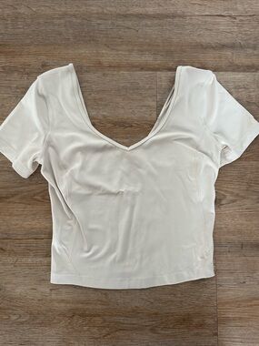lululemon athletica Short Sleeve Scoop Neck Top in Cream